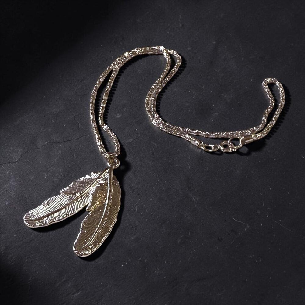 Southwestern Double Feather Necklace Silver Tone Charm Western Size 18”